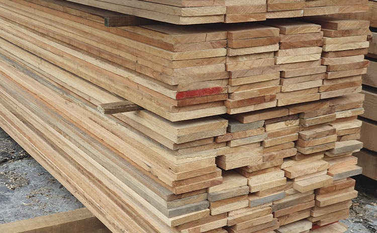 Madera de Eucalipto, ideal para muebles exteriores